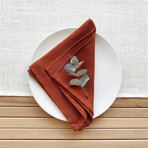 inexpensive linen napkins wholesale.